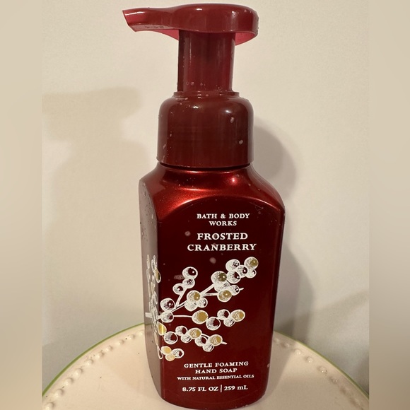 Bath & Body Works Bath & Body Bath And Body Works Frosted Cranberry